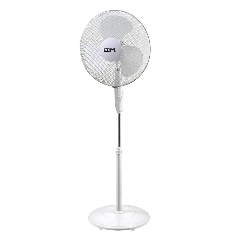 Ventoinha de pé com base circular. COR branco. potência: 45W, 55,6 DB, pás: Ø40 cm altura regulável 110-130cm