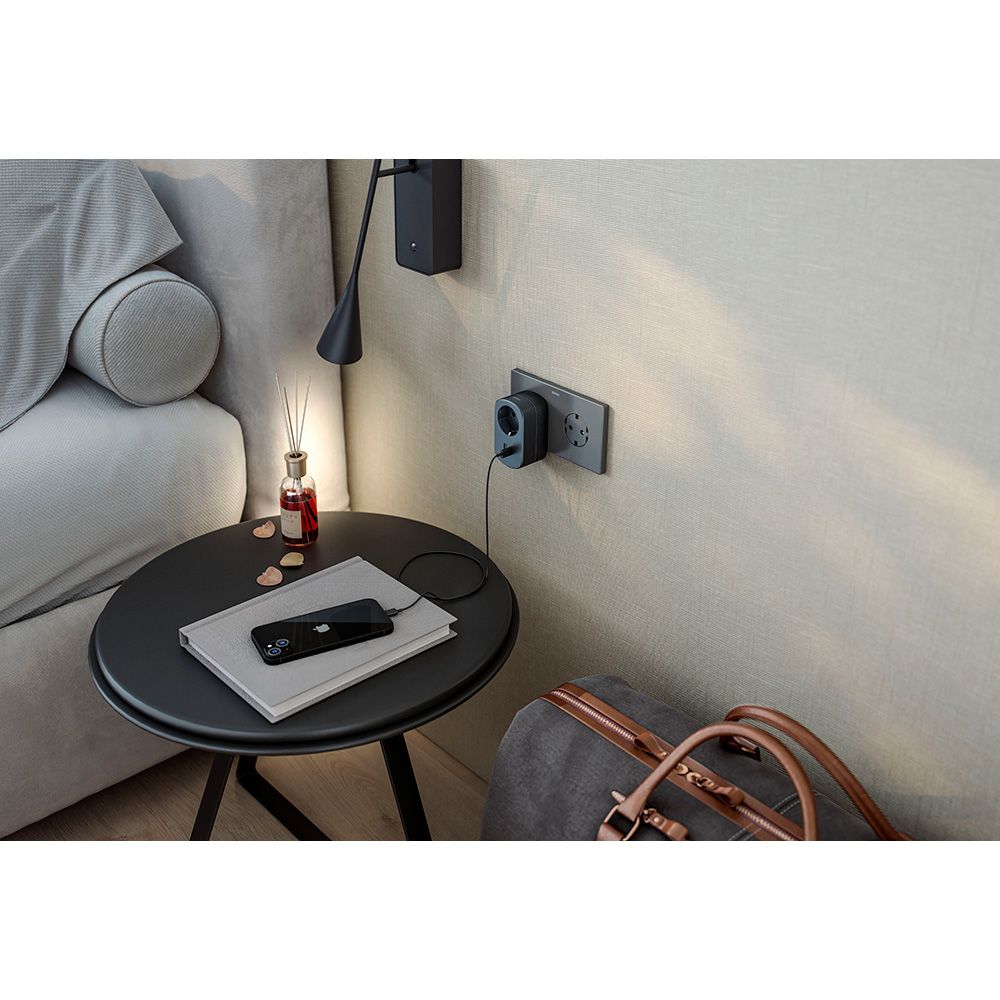 Adaptador combi 30 W USB a + C + 1 tomada schuko, 16 a 250 v~, preto - Image 2