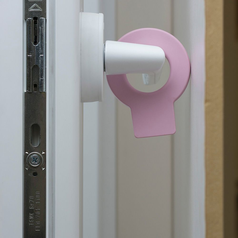 REI Cunha, pendurável, fechadura modelo 660, fabricada em plástico com acabamento rosa - Image 4