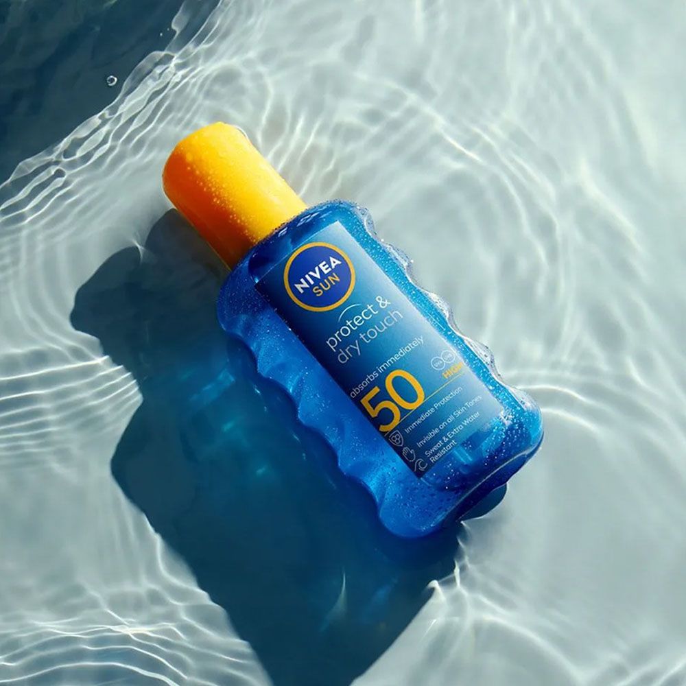 Loção solar invisível em spray protege e refrescante F50 200 ml - Image 2
