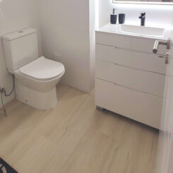 Pavimento vinílico Pearl Liberty Ash instalado (8)
